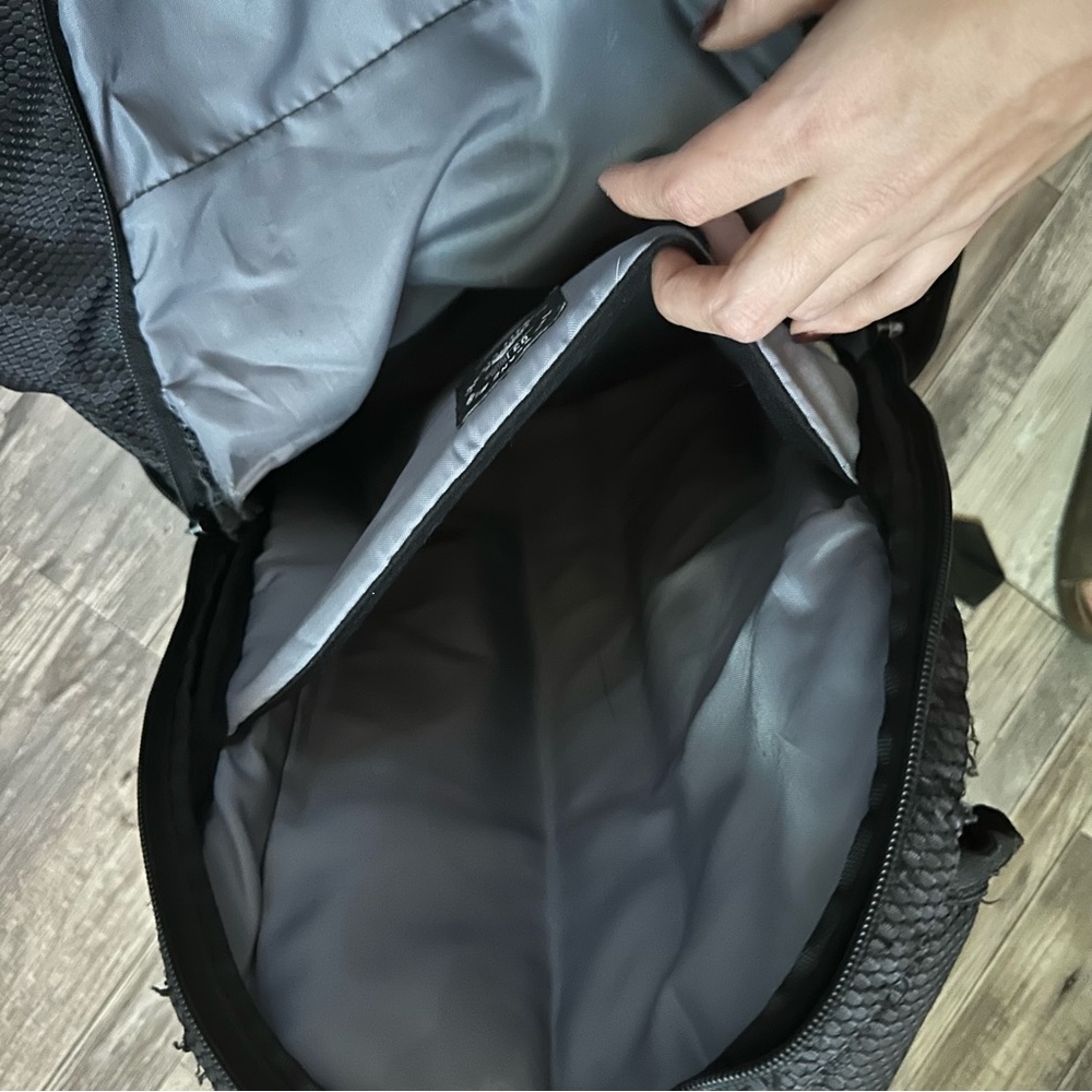 Adidas Backpack - Picture 3 of 6